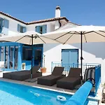 Koko By Interhome Breza